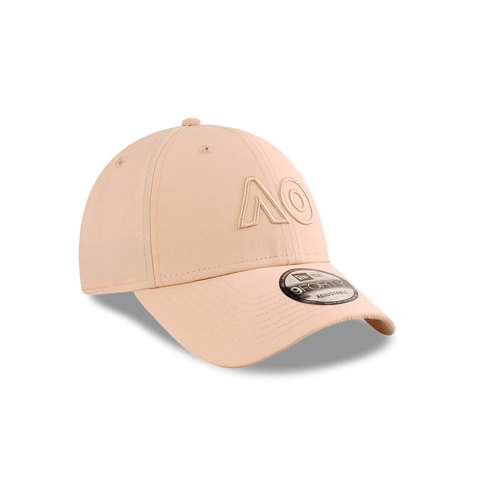 Australian Open Hat - 2025 Seasonal Performance Outline AO Oat Milk Beige Tennis 9Forty Strapback Cap - New Era